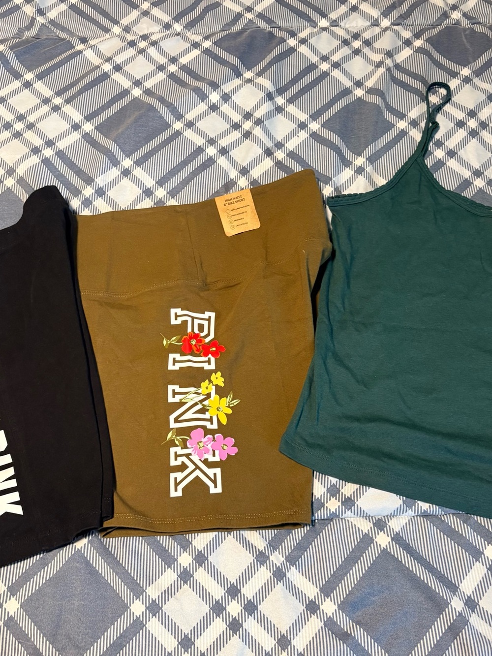 Victoria’s Secret Pink Shorts And Tank Bundle Yoga Large